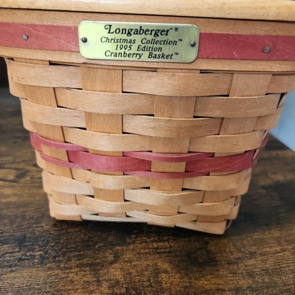 1995 Edition Rustic Holiday Longaberger Basket‎ Cranberry Christmas Collection